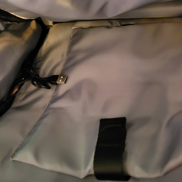 Mark Ryden backpack. Nice computer bag - Picture 8 of 9